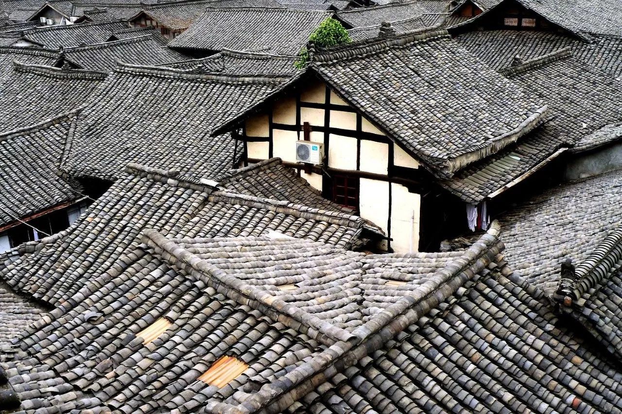 中國(guó)最適合私奔的10個(gè)古鎮(zhèn)：春暖花開(kāi)旅途美麗！