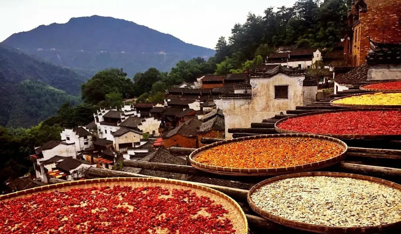 中國(guó)最適合私奔的10個(gè)古鎮(zhèn):春暖花開(kāi)旅途美麗!