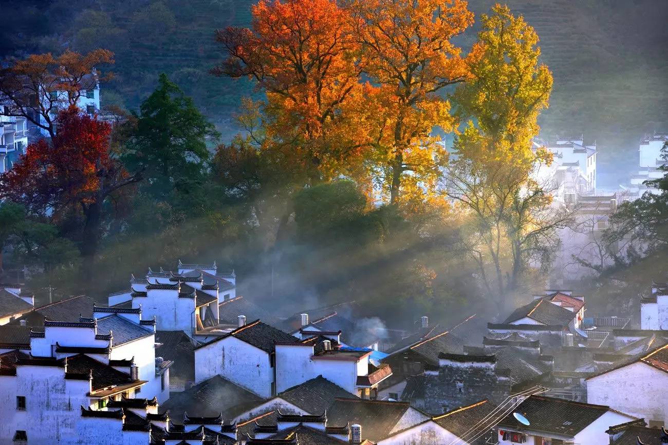 中國(guó)最適合私奔的10個(gè)古鎮(zhèn)：春暖花開(kāi)旅途美麗！