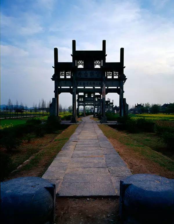 中國古建筑中的雕刻藝術(shù)，精美絕倫
