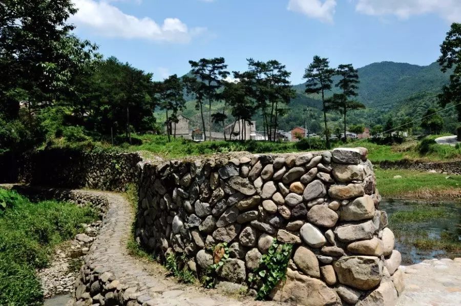 中國(guó)古建筑，千年古村不會(huì)消失但卻只剩下老房