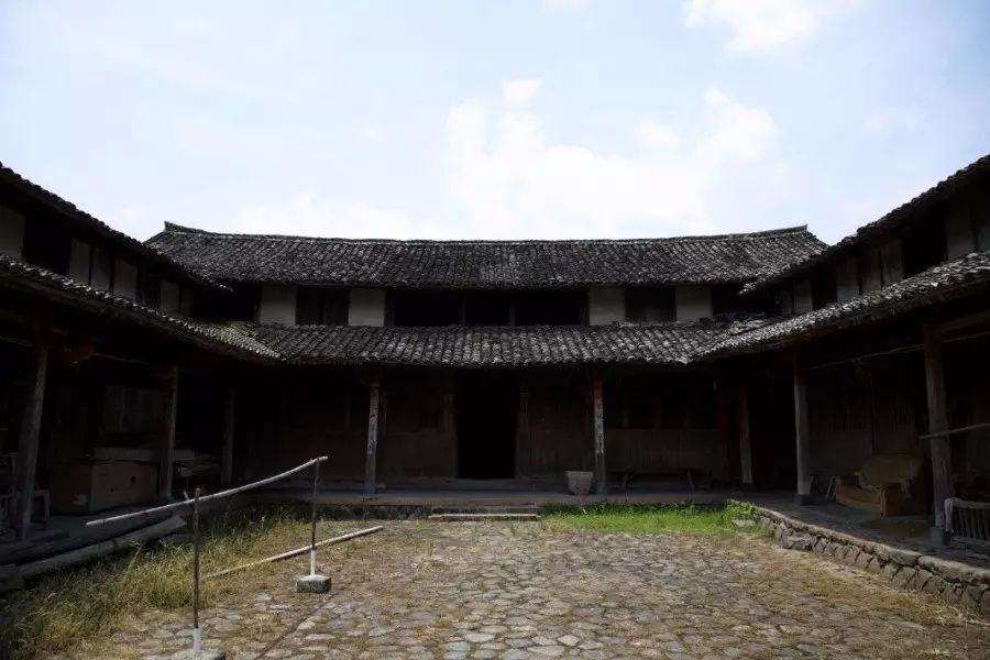 中國古建筑，千年古村不會(huì)消失但卻只剩下老房