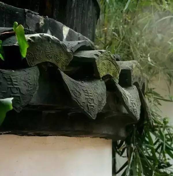 古建筑，一片瓦，遮風(fēng)擋雨
