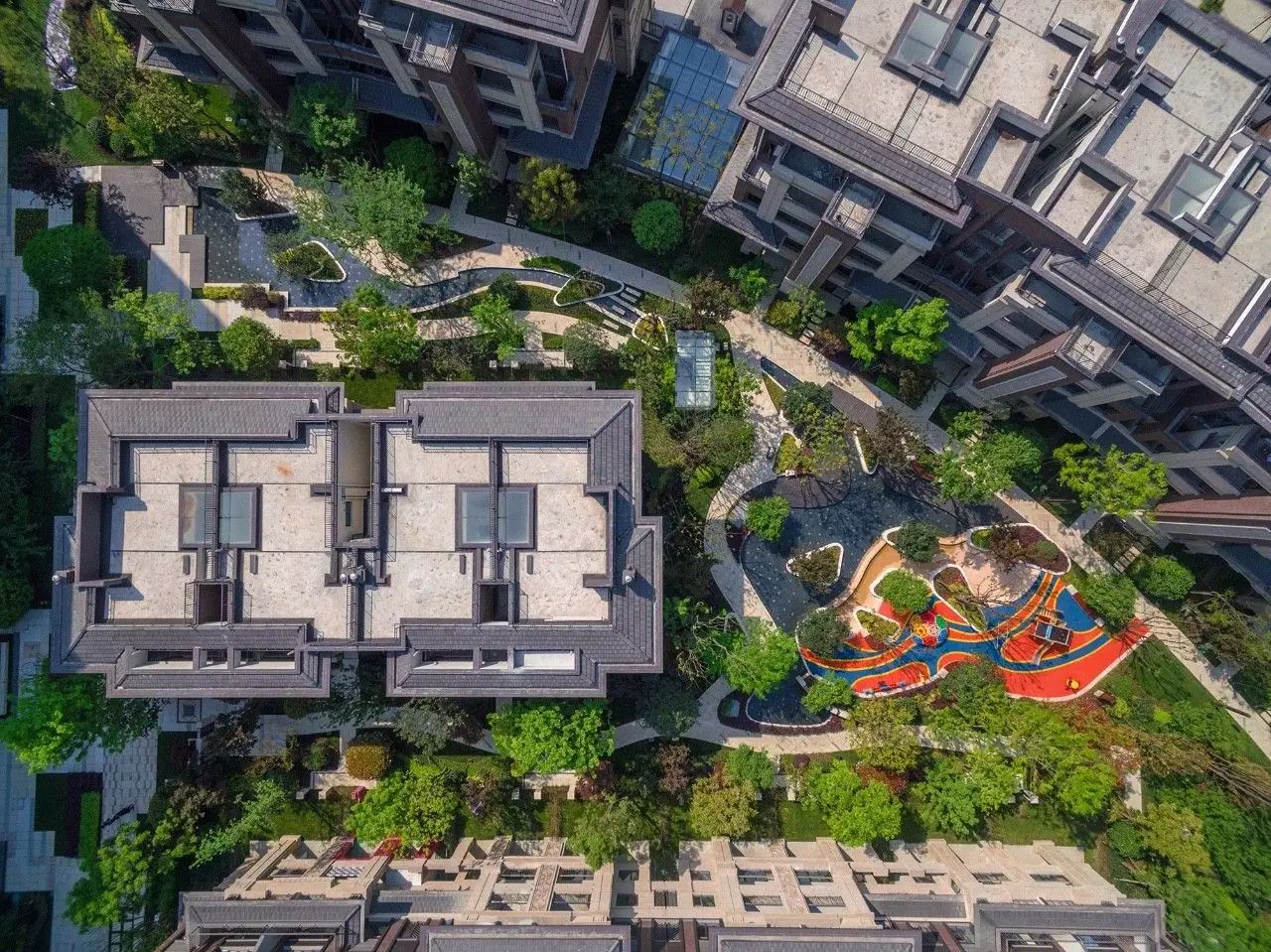 龍湖五維景觀·人文，歷史不說話全在建筑