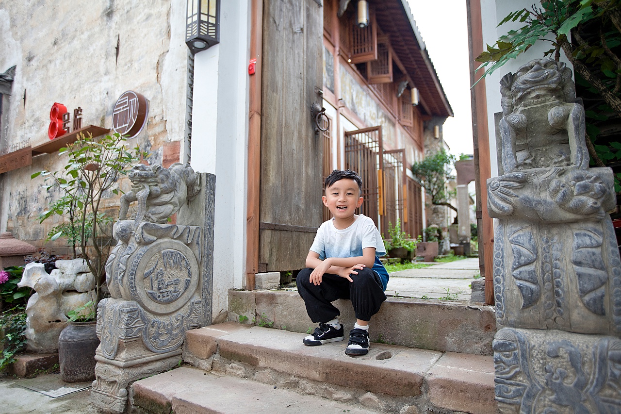 昱見·八號(hào)院，一幅意境悠遠(yuǎn)的江南水墨畫