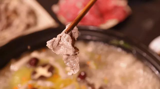 光和云朵·雪寶頂，喂馬劈柴看盡四季繁華