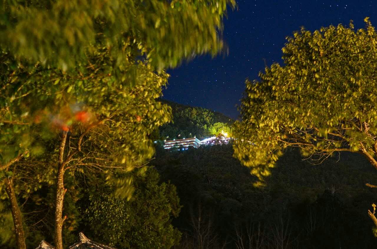 麗江·靈凈山舍，一花一木一世界！