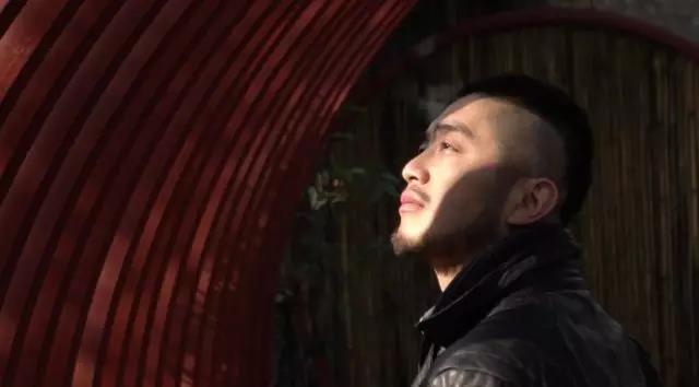 上山上去生活吧，上山上迎你還家！