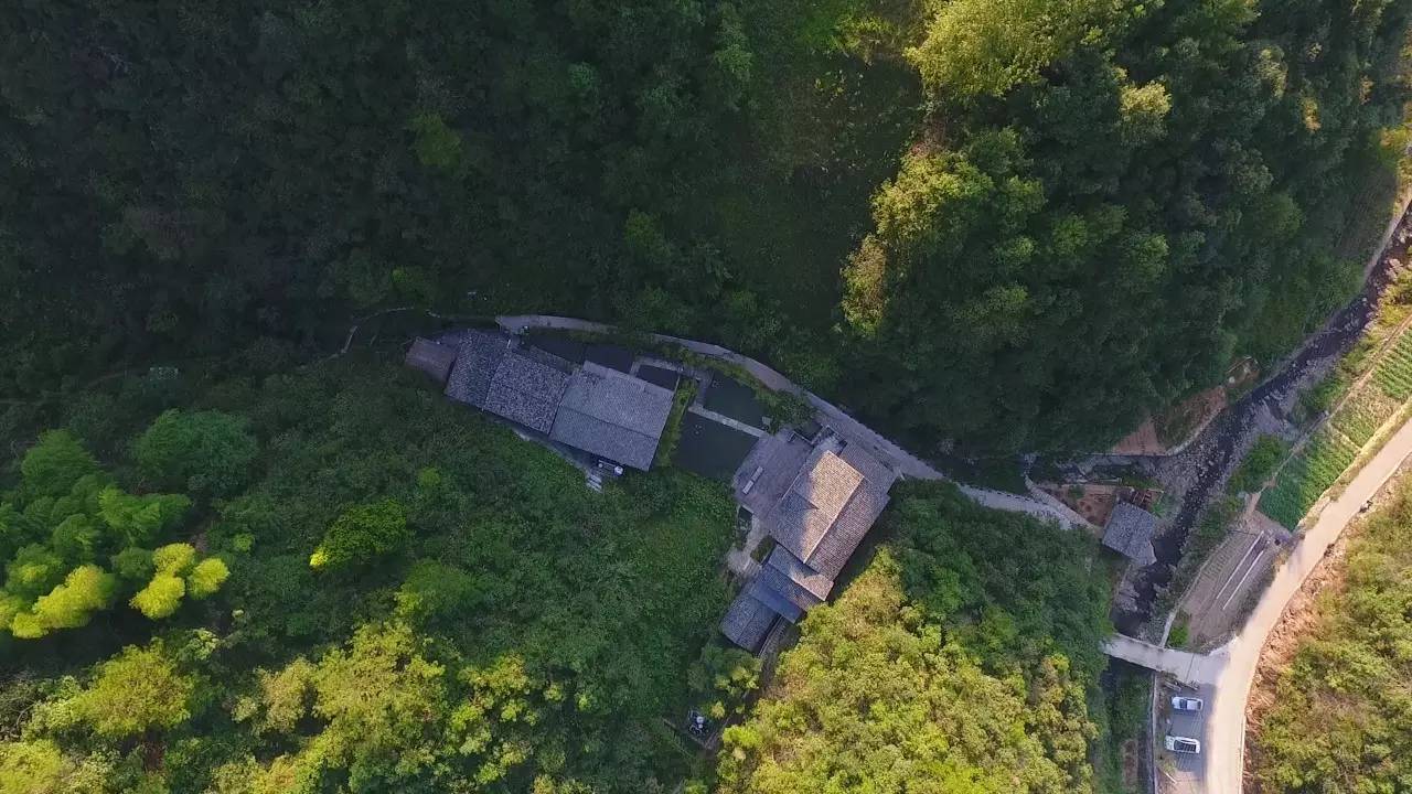 雪坑村·美客愛途，愛上美麗的客居地和旅途故事