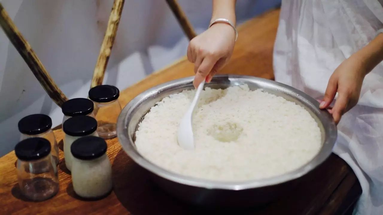 雪坑村·美客愛途，愛上美麗的客居地和旅途故事