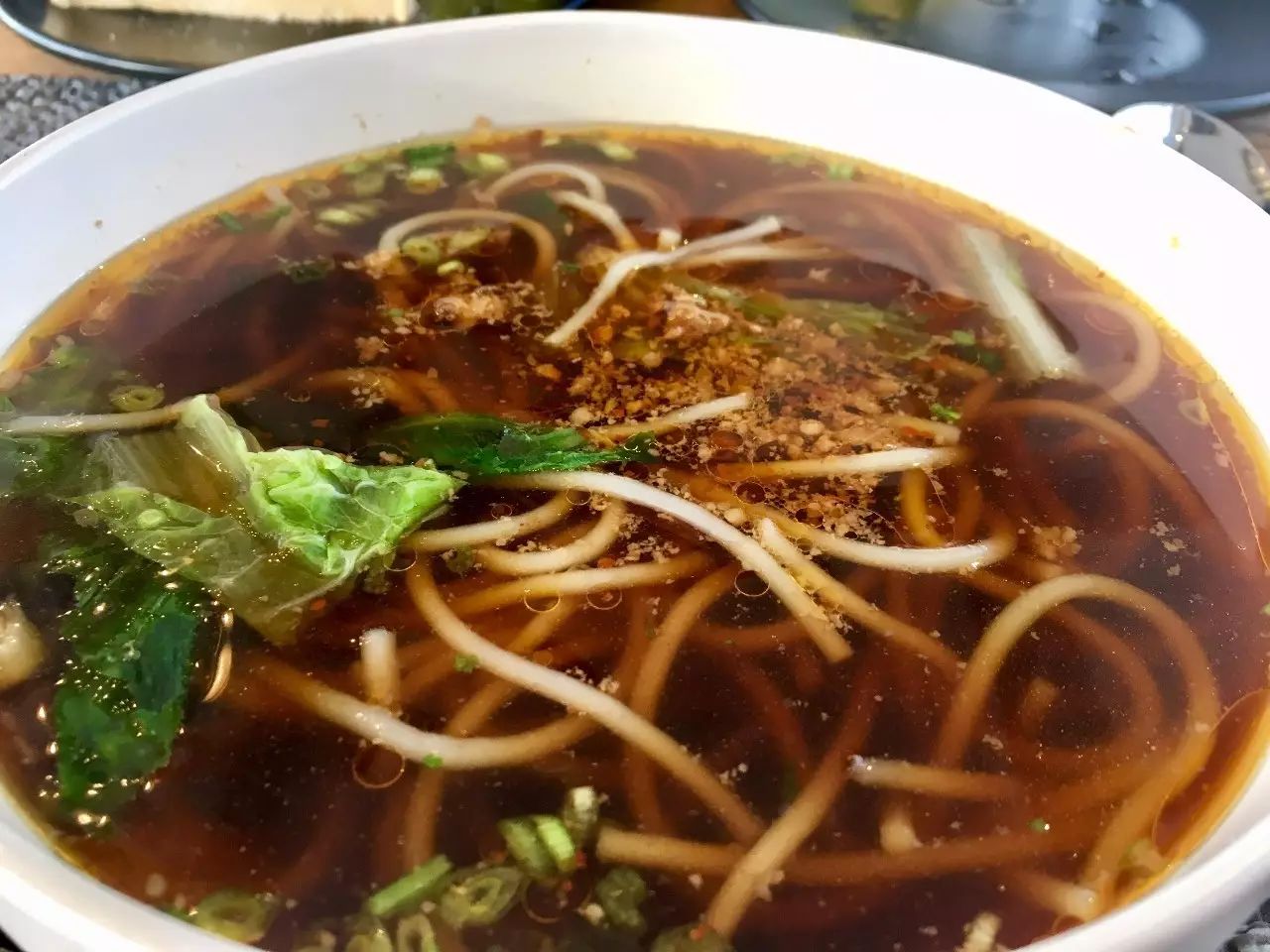 香格里拉薩洛頤度假酒店，以上帝視角看納帕海