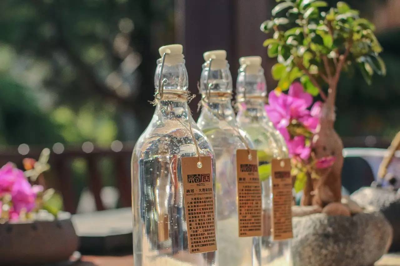 融居·銀箔泉，來銀箔泉邊喝茶看蒼山洱海