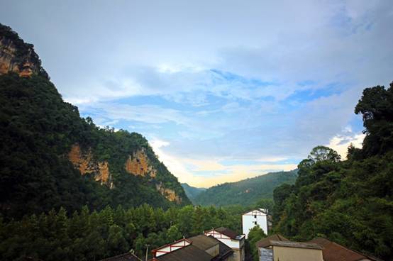 壹城一家，一座城一盞燈一個家在守候你
