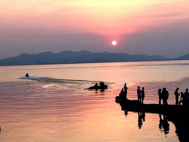 太湖邊壹灣別院民宿，邀你穿越回民國