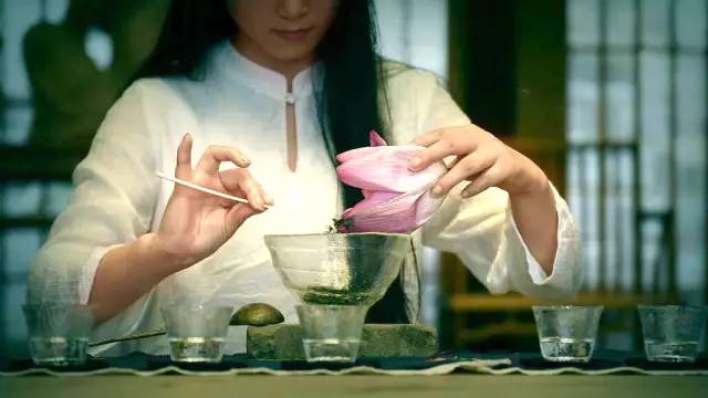 慈舍，悲喜隱去慈從舍生