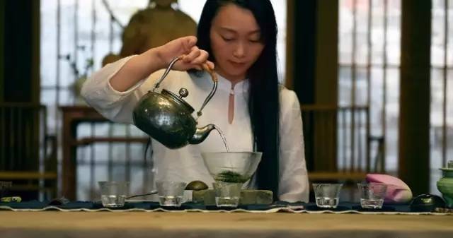 慈舍，悲喜隱去慈從舍生