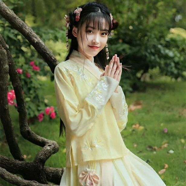 雨縑縑意漢服，清新刺繡襦裙?jié)h服圖片