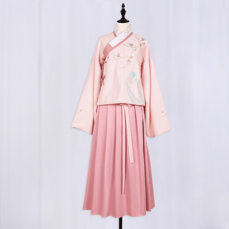 清新典雅粉色漢服，仙女交領(lǐng)襦裙?jié)h服圖片
