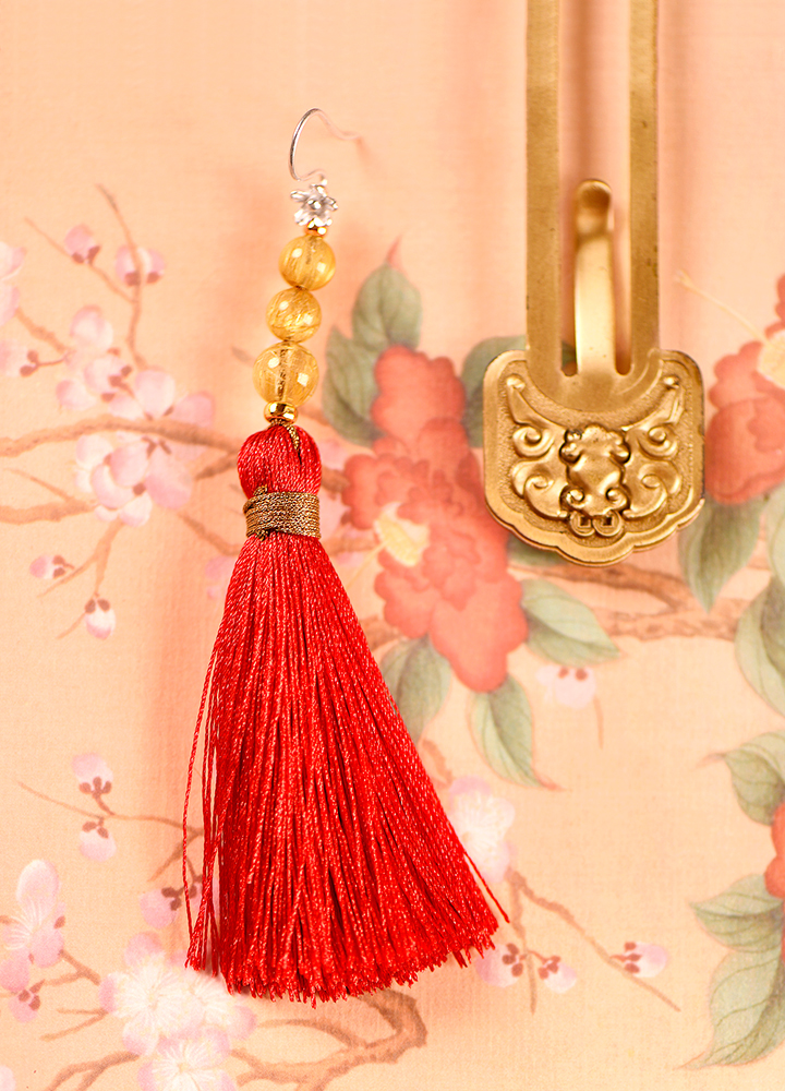 正紅流蘇氣質(zhì)耳環(huán)，天然發(fā)晶耳環(huán)首飾