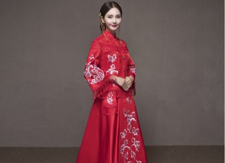 蝶戀花蘇繡新娘結(jié)婚禮服，唯美大氣中式禮服