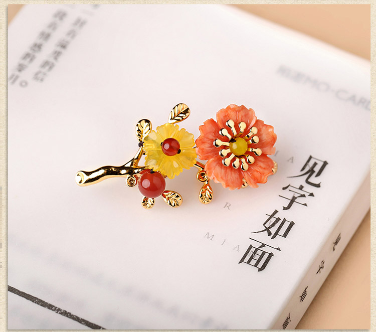 時(shí)尚胸花彩色胸針飾品