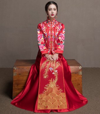 牡丹花新娘結(jié)婚禮服，金風(fēng)裙擺中式禮服