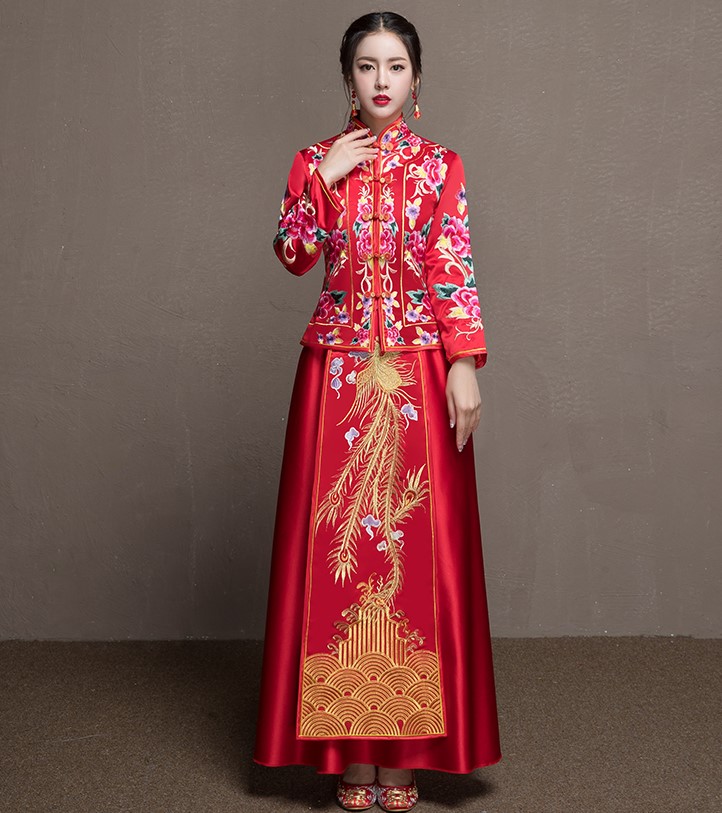 牡丹花新娘結(jié)婚禮服，金風(fēng)裙擺中式禮服