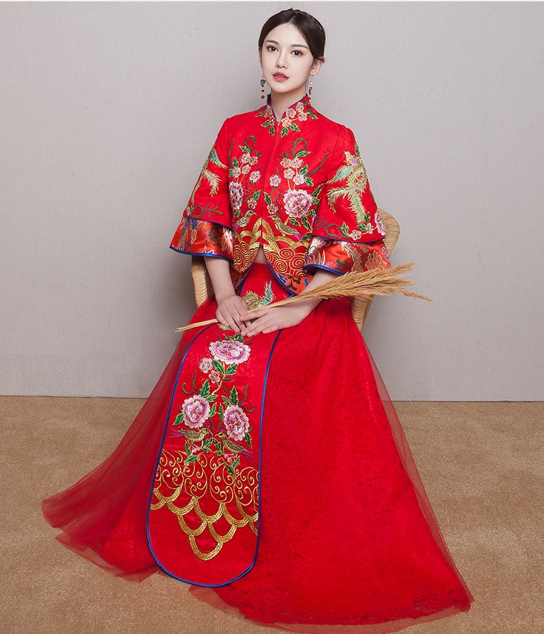 牡丹花刺繡新娘禮服，精致唯美中式禮服
