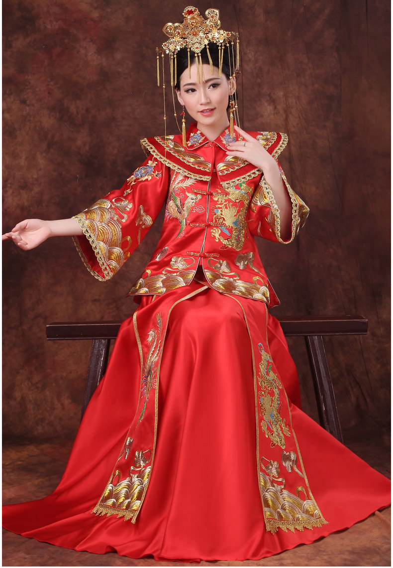 龍鳳呈祥中式禮服，嬌艷刺繡新娘禮服