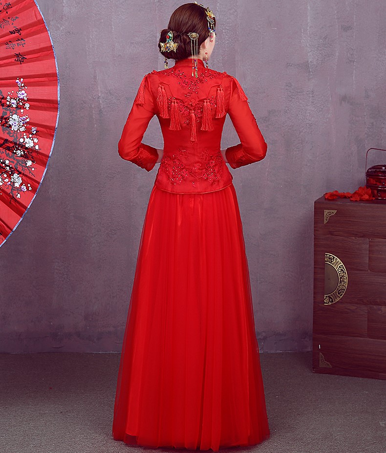 簡約紅色中式禮服，流蘇中國風(fēng)新娘結(jié)婚禮服