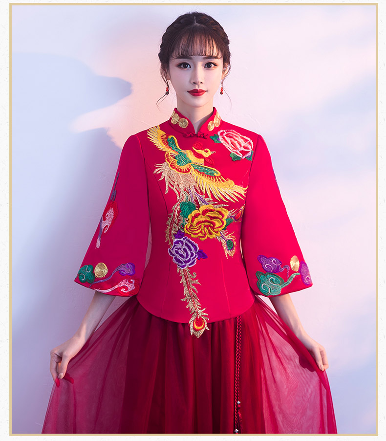 古典韻味中式禮服，鳳凰刺繡新娘結(jié)婚禮服