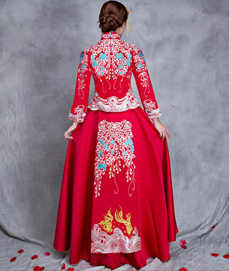漫天繁花刺繡中式禮服，新娘結(jié)婚禮服