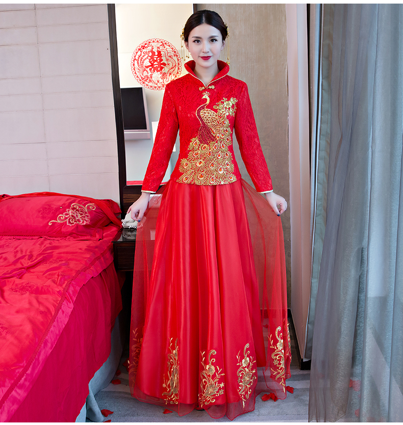 孔雀亮片繡花中式禮服，唯美新娘結(jié)婚禮服