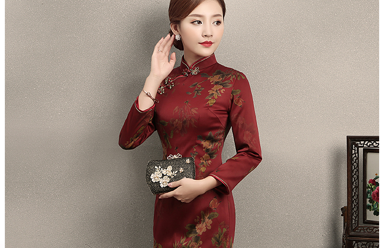 深紅色印花旗袍，復(fù)古中國風(fēng)旗袍裙