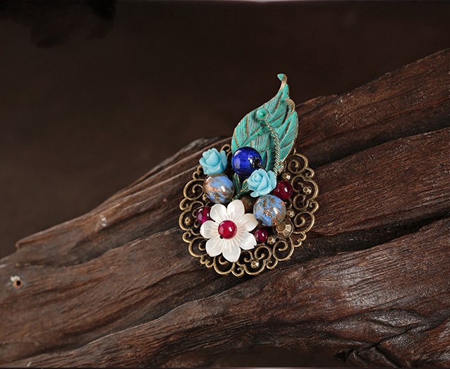 滿澗幽花胸針，樹(shù)葉貝殼胸花飾品