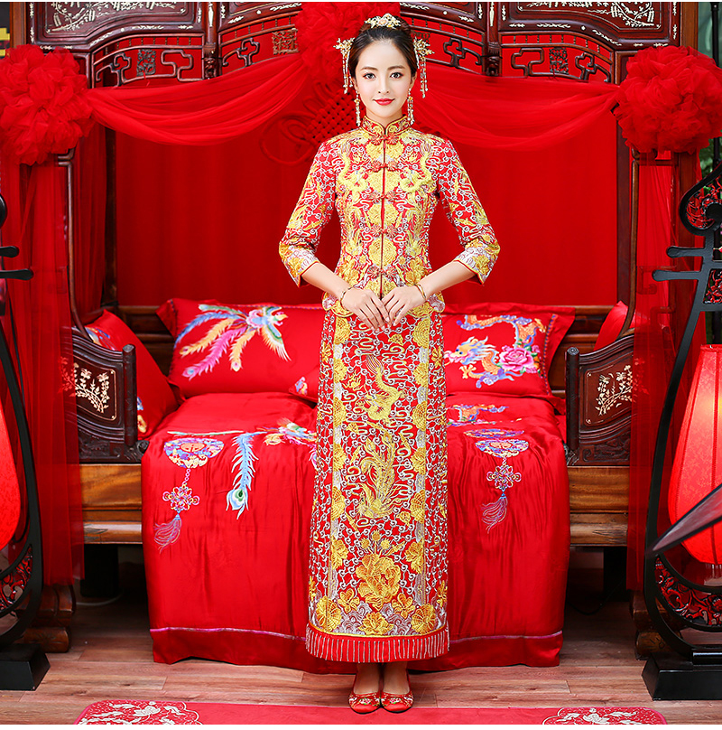 時尚復(fù)古設(shè)計中式禮服，新娘結(jié)婚禮服