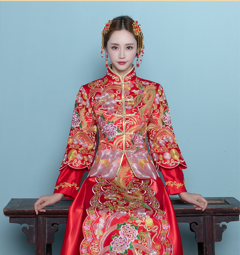 中國(guó)風(fēng)高貴刺繡嫁衣，新娘結(jié)婚中式禮服