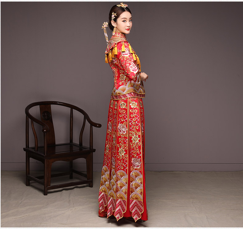 典雅韻味中式禮服，精致新娘結(jié)婚禮服