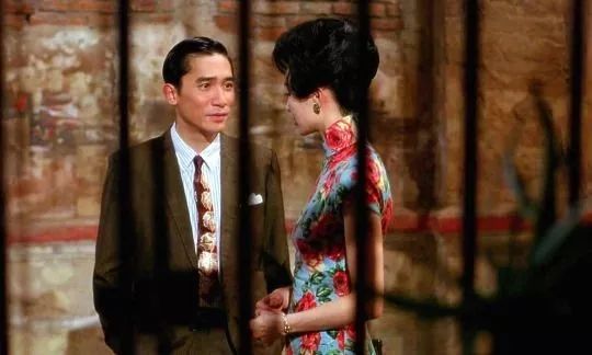 中國旗袍文化，乍見之歡與久看不厭