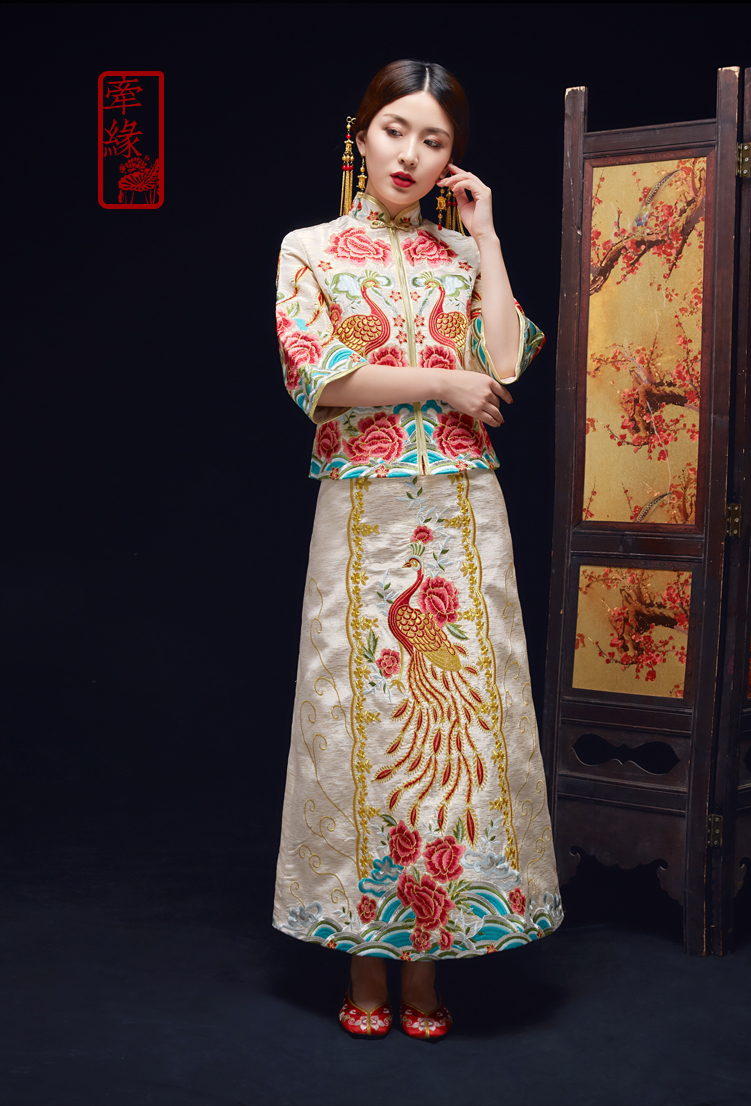 刺繡鳳凰白色中式嫁衣，結(jié)婚敬酒服旗袍修身
