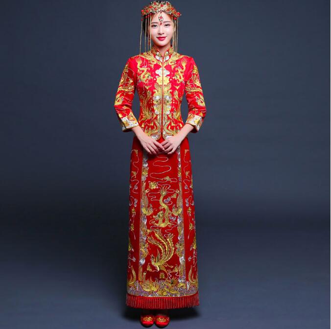 中國(guó)風(fēng)秀禾服新娘喜服中式禮服