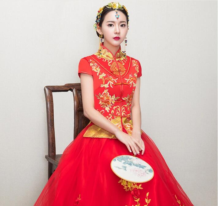 中國風(fēng)新娘禮服中式婚禮禮服圖片