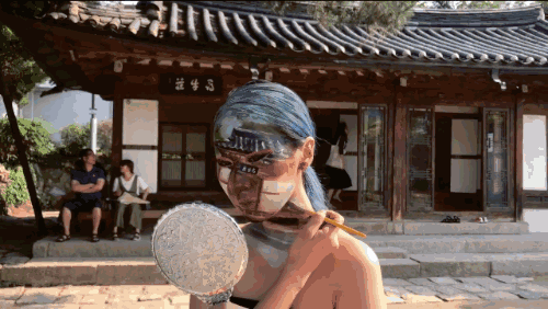 人體彩繪藝術(shù)：在皮膚上畫畫，美爆了!