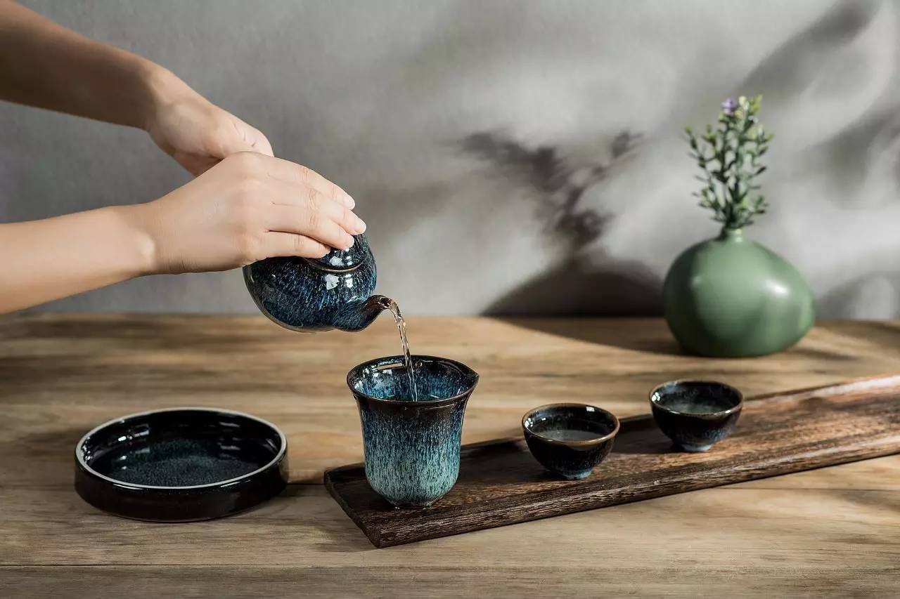 傳承傳統(tǒng)手工藝，把傳統(tǒng)審美工藝融入生活器物