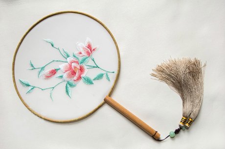 古典茉莉花刺繡團(tuán)扇，復(fù)古繡花宮扇工藝扇子