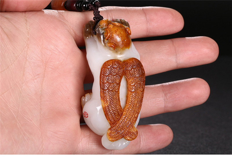 神獸飛虎手把件掛件，天然白玉手玩件玉石小擺