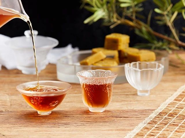 琉璃茶具美哉！淺析精致茶具設(shè)計(jì)介紹