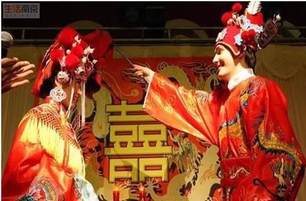 中式婚禮現(xiàn)場(chǎng)布置那些必不可少的道具