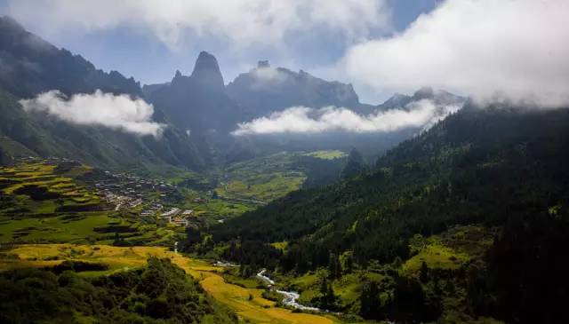 十處優(yōu)美的山水風(fēng)景，錦繡山河如詩如畫！