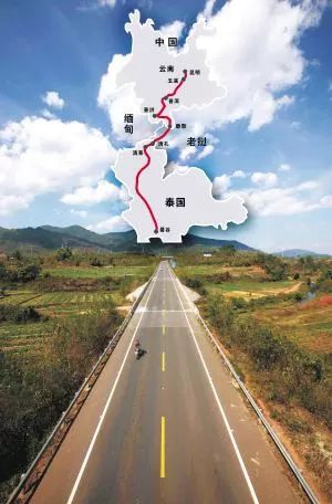 十條最適合自駕出游的中國(guó)風(fēng)景公路，一路美景